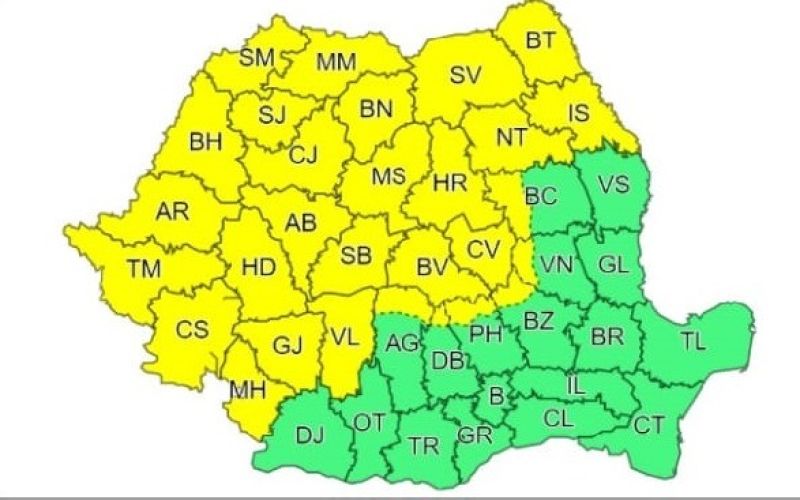 COD GALBEN de instabilitate atmosferică - Sunt așteptate vijelii cu descărcări electrice și grindină
