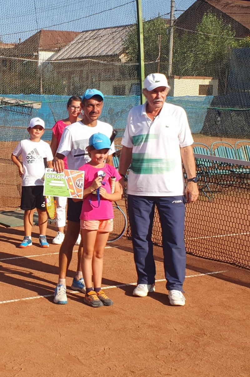 SIGHET - Cupa de tenis „Tata și copilul”, ajunsă la ediția cu numărul XXX