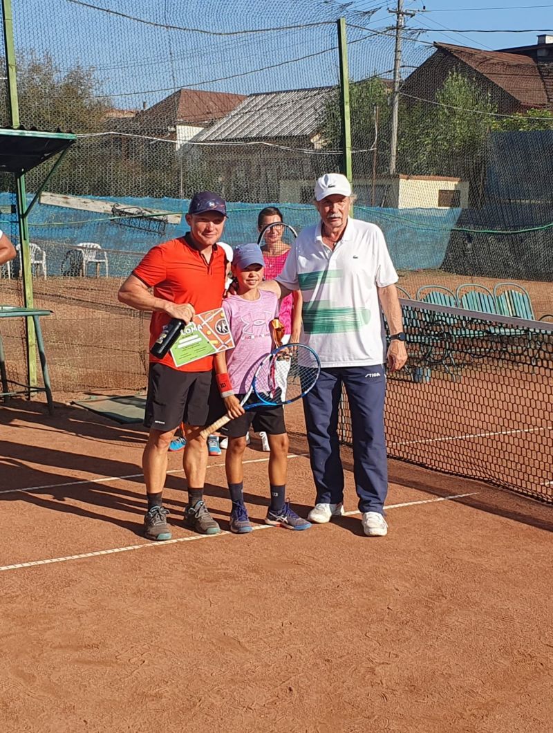 SIGHET - Cupa de tenis „Tata și copilul”, ajunsă la ediția cu numărul XXX