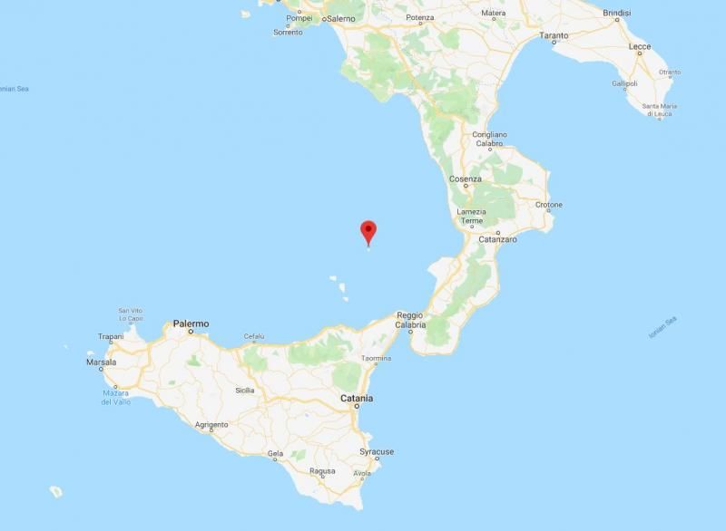 Un turist a murit în urma erupției vulcanului Stromboli din Italia