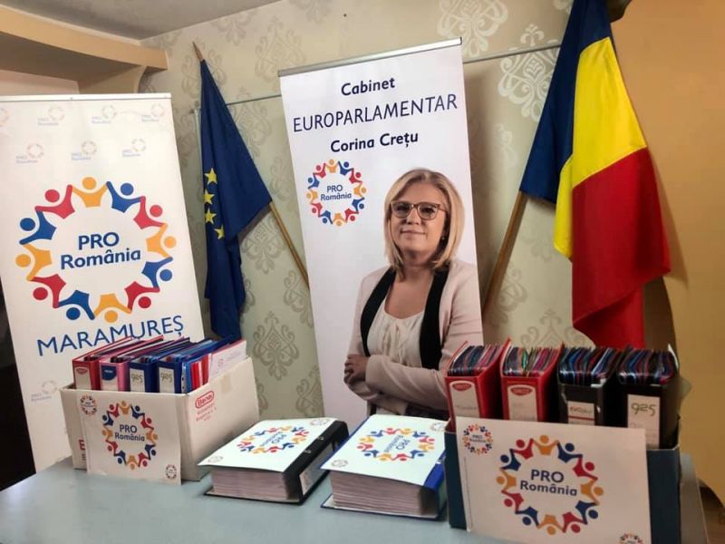 FOTO - Viorica Marincaș și-a depus astăzi candidatura pentru funcția de Președinte al Consiliului județean Maramureș din partea Pro România